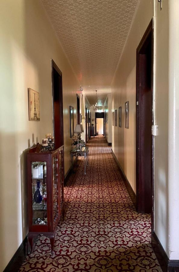 Neath Hotel Eksteriør billede