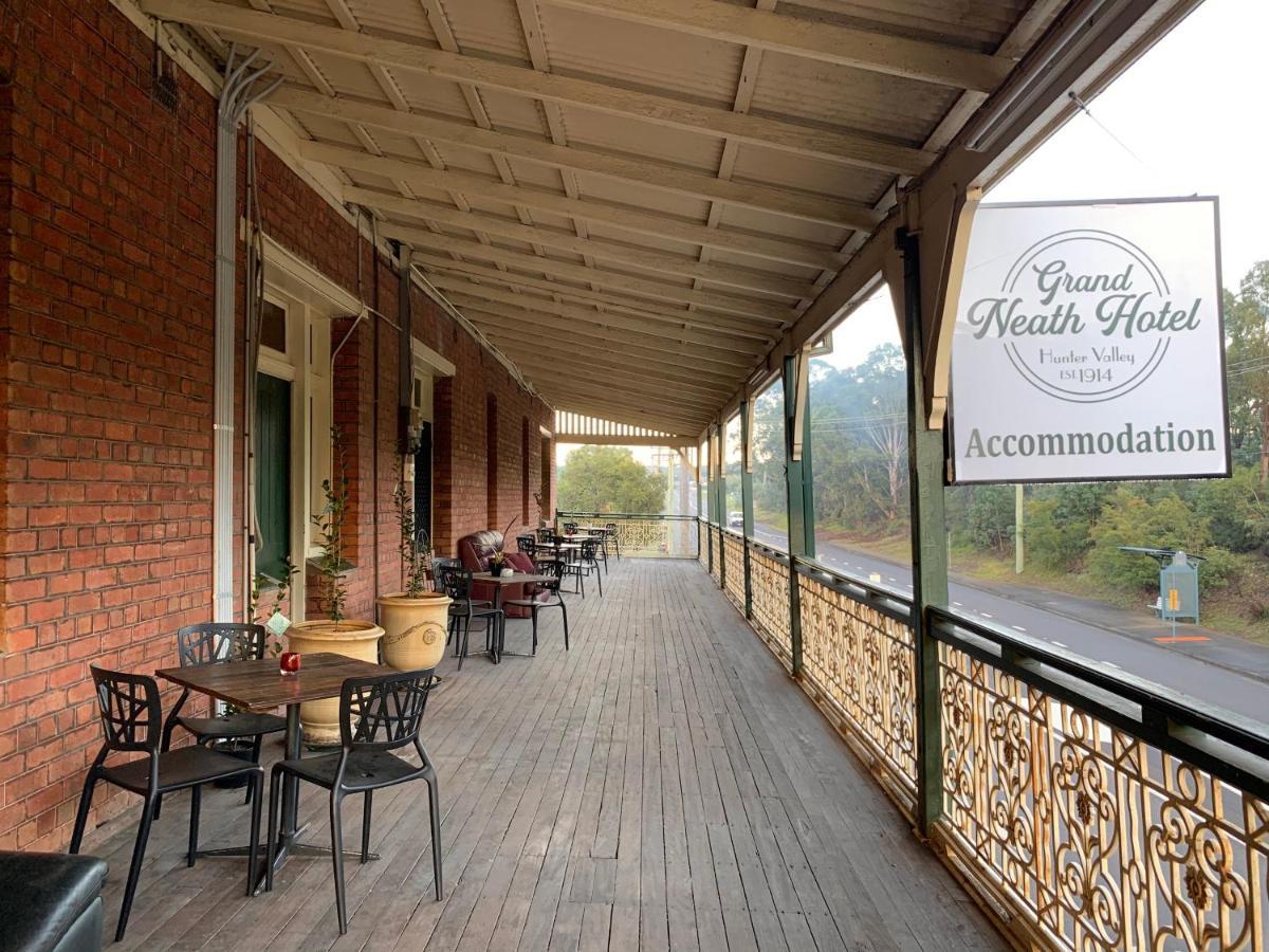 Neath Hotel Eksteriør billede